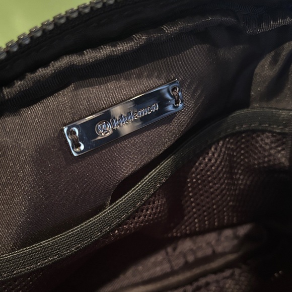 Lemon Everywhere Belt Bag - Picture 6 of 6